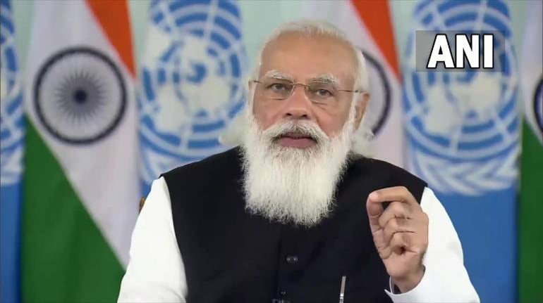  PM مودی در 9 آگوست ریاست بحث سطح بالای شورای امنیت سازمان ملل متحد در مورد امنیت دریایی را بر عهده داشت "title =" PM Modi در 9 آگوست ریاست بحث سطح بالای شورای امنیت سازمان ملل متحد در مورد امنیت دریایی را انجام داد "width =" 100٪ "height =" auto " / >
               نخست وزیر مودی در 9 آگوست ریاست بحث سطح بالای شورای امنیت در زمینه امنیت دریایی را بر عهده داشت. نارندرا مودی ، نخست وزیر در 10 آگوست ، طرح Ujjwala 2.0 را برای واگذاری اتصالات سیلندر LPG رایگان به ذینفعان منطقه Mahoba در منطقه Bundelkhand در اوتار پرادش آغاز کرد. نخست وزیر نیز در این مراسم از طریق ویدئو کنفرانس با پنج بهره بردار مرحله اول طرح ارتباط برقرار کرد. حدود 8 کرور زن در مرحله اول از این طرح بهره مند شدند. نخست وزیر گفت که پس از بررسی پیشرفت هفت و نیم دهه گذشته ، ما قطعاً احساس می کنیم شرایطی وجود دارد که می توان آنها را تغییر داد وی گفت: "خانه ، برق ، آب ، توالت ، گاز ، جاده ، بیمارستان ، مدرسه ، بسیاری از نیازهای اساسی وجود دارد که هموطنان باید ده ها سال منتظر آنها بمانند." این رویداد در آستانه انتخابات مجمع UP ، 2022. یوگی آدیتیانتا ، وزیر ارشد اوتار پرادش و وزیر اتحادیه نفت و گاز طبیعی هاردپ سینگ پوری نیز در این مراسم حضور داشتند. نخست وزیر گفت که این طرح به طرز بی سابقه ای به نفع زنان بوده است. "دختران ما بتوانید از خانه و آشپزخانه بیرون بیایید و در ساخت ملت مشارکت گسترده ای داشته باشید تنها در صورتی که مشکلات مربوط به خانه و آشپزخانه ابتدا برطرف شود. بنابراین ، در 6-7 سال گذشته ، چنین راه حل هایی در حالت ماموریت کار شده است. Crores از توالت بوده است en در سراسر کشور تحت ماموریت Swachh Bharat ساخته شده است. "نخست وزیر گفت. Ujjwala Yojana یا Pradhan Mantri Ujjwala Yojana (PMUY) در ماه مه 2016 توسط PM Modi به عنوان یک طرح شاخص راه اندازی شد. هدف آن این است که سوخت آشپزی تمیز مانند LPG را در اختیار خانوارهای روستایی قرار دهد. گفته می شود که این طرح نقش مهمی در پیروزی حزب Bharatiya Janata در انتخابات مجمع UP ، 2017 داشته است. نخست وزیر گفت که طرح Ujjwala تأکید زیادی بر این قطعنامه سلامت ، راحتی و توانمندسازی خواهران داشته است. وی گفت: "در مرحله اول این طرح ، 8 میلیون کرور فقیر ، دلیتی ، محروم ، عقب افتاده و خانواده های قبیله ای به صورت رایگان گاز دریافت کردند. ما دیدیم که در دوران کرونا چقدر سود برده است." ، آدیتیانات ، رئیس وزیر ، به طور رسمی اتصالات سیلندر LPG را به ده زن ذی نفع در صحنه تحویل داد. در بودجه اتحادیه برای سال مالی 21-22 ، پیش بینی اتصال یک کرور دیگر LPG تحت PMUY اعلام شد. یک کرور دیگر اتصالات PMUY تحت هدف Ujjwala 2.0 ارائه اتصالات LPG بدون سپرده به آن دسته از خانواده های کم درآمد است که تحت مراحل اولیه PMUY تحت پوشش قرار نگرفتند. این طرح ، که در 1 مه 2016 ، از منطقه Balia UP راه اندازی شد ، با هدف حفظ سلامت زنان انجام می شود. و کودکان را پایه گذاری می کند و با ایجاد 715 منطقه ، یک تغییر اساسی در انتهای هرم ایجاد می کند. کمک های نقدی به ذینفعان داده می شود تا از طریق آن یک اتصال جدید بدون سپرده دریافت کنند y کمک به بهبود دسترسی به انرژی همچنین ، اتصالات به نام زنان سرپرست خانوارها ارائه می شود. همراه با اتصال LPG بدون سپرده ، Ujjwala 2.0 اولین بارگیری مجدد و صفحه داغ را بدون هزینه به ذینفعان ارائه می دهد. همچنین ، روش ثبت نام نیاز به حداقل اسناد و مدارک دارد. در Ujjwala 2.0 ، مهاجران ملزم به ارائه کارت سهمیه یا مدرک آدرس نیستند. اعلامیه خود برای "اعلان خانواده" و "اثبات آدرس" کافی است. هند از 1 ژانویه 2021 28.74 کرور مصرف کننده گاز مایع داشت ، با این که PMUY پوشش گاز مایع LPG هند را در 1 ژانویه از 61.9 درصد به 99.5 درصد افزایش داد. از 1 آوریل 2016
   تابع! (f، b، e، v، n، t، s) {if (f.fbq) return؛ n = f.fbq = function () {n.callMethod؟
n.callMethod.apply (n ، argument): n.queue.push (argument)} ؛ if (! f._fbq) f._fbq = n ؛
n.push = n ؛ n.loaded =! 0 ؛ n.version = '2.0' ؛ n.queue = [] ؛ t = b.createElement (e) ؛ t.async =! 0 ؛
t.src = v؛ s = b.getElementsByTagName (e) [0]؛ s.parentNode.insertBefore (t، s)} (پنجره ،
سند ، 'script' ، 'https: //connect.facebook.net/en_US/fbevents.js') ؛
fbq ('init' ، '482038382136514') ؛
fbq ('track'، 'PageView')؛</pre>
<p><a href=